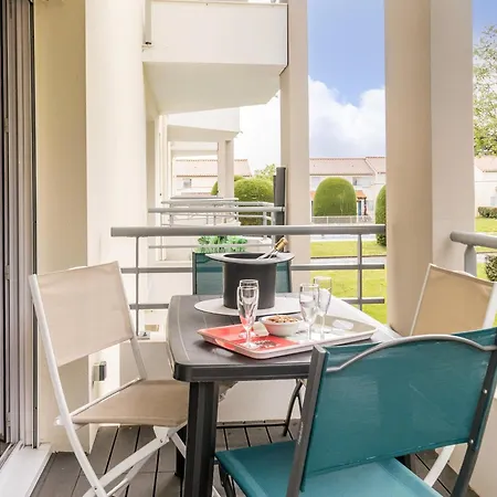 Hotel Pornic, 2 Pieces, 2 Personnes - Fr-1-306-1273